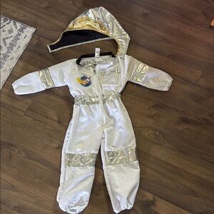 Melissa and Doug Kids Astronaut Costume with Silver Accents ages 3-6